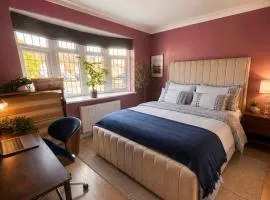 Home from Home Ground Room M25 Close to London A127 Essex - Shared Facilities