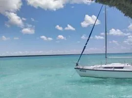 Yacht for rent in Bacalar