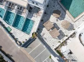 Alexander Studios & Suites - Adults Only
