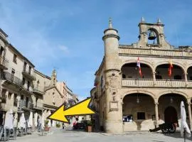 casa muralla - plaza mayor