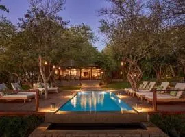 Taj Bush Lodge