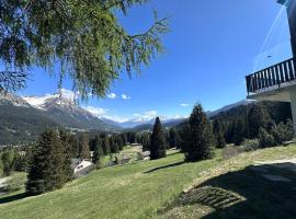 Chalet Vallese Valbella Lenzerheide, great view, hotel in Valbella