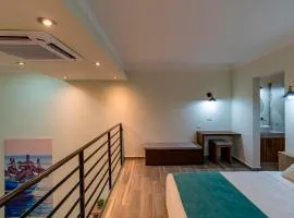 Santa Cruz Suites