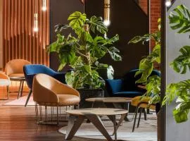 voco Dubai The Palm by IHG