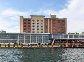 Crowne Plaza Niagara Falls NY - Riverside by IHG, hotel sa Niagara Falls