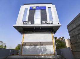 FabHotel Trivana, hotel a Indore
