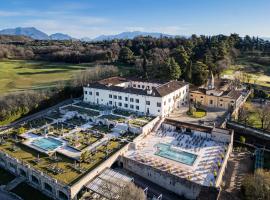 QC Grand Hotel Villa Arzaga Garda Spa & Golf, hotel u gradu Calvagese della Riviera