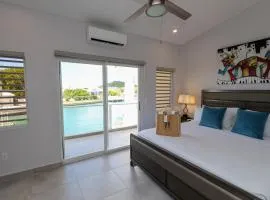 246C, South Finger, Waterfront