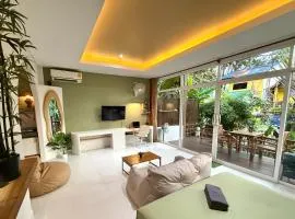 Beach Jungle