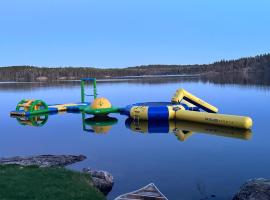 Grand Spruce Lodge, hótel í Kenora