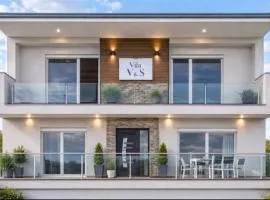 Vila V & S