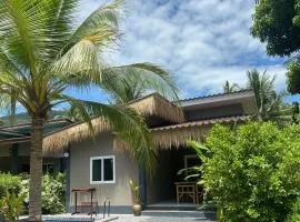 2bed 2bath house with private swimming pool
