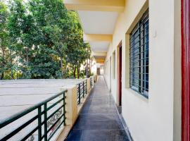 Hotel O Mayuri Lodge, hotel i Bāgepalli