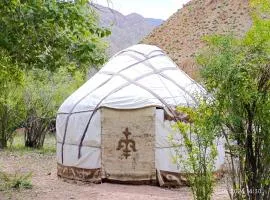 Khan-Salyk Yurt camp in Khan-Salyk Canyon Jumgal