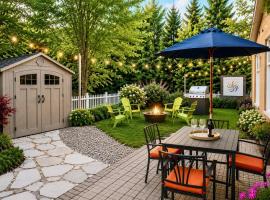 Downtown Picton Retreat - Near Sandbanks and Wineries, hotel a Picton