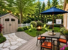 Downtown Picton Retreat - Near Sandbanks and Wineries