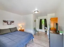 Easy Schroon Lake Living! Close to Marina & Town