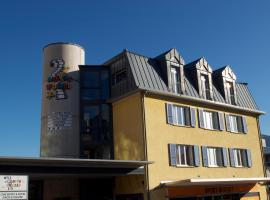 Hotel Movieworld, hotel en Spiez