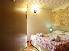 VILLA MARIA ELENA Charme Rooms sul mare