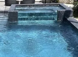 Apartments Sadiku with swimming pool & jacuzzi
