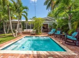 The Palms Resort Oasis - Guest House Full Kitchen
