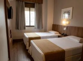 Hotel Continental Business - 200 metros do Complexo Hospitalar Santa Casa