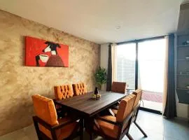 Nueva y hermosa casa privada céntrica con alberca y terraza