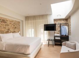 Alley Suites Syros, хотел в Ермополи