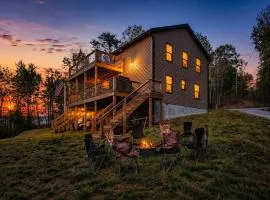 Mammoth Lake House with Gas Grill 5 King Bedrooms-Family Friendly