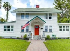 Walk to Stetson and Historic Downtown DeLand!