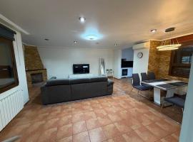 Chalet Los angeles torrevieja, Hotel in Torrevieja