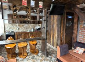 Bonito departamento céntrico con cocina y parqueadero, hotel a Baños