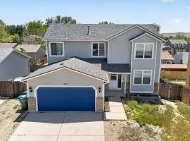 Relaxing 6BR Home with Game Room Patio Sleeps 14