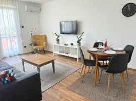 Radnóti Apartman Győr