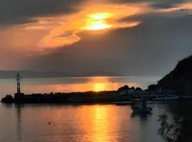 Sunset Kini Beachside