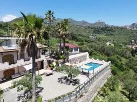 LUXURY VILLA Vittorianna Etna- Taormina & Seaview with Pool