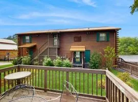 Cozy Lodge Retreat