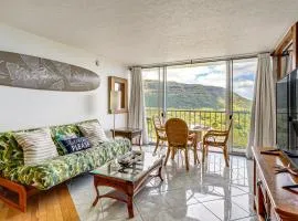 Pool Access, 1 Mi to Makaha Beach! Ocean-View Unit
