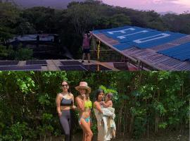Bio Coliving Tayrona, Eco Retreat for You or Your group with Fast, Reliable WiFi & Power in Nature, hotel din Santa Marta