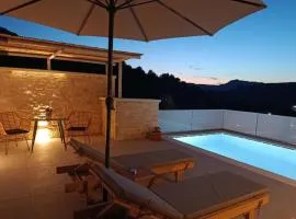 Lux Studios With Private Pool by ILIOS Georgioupoli