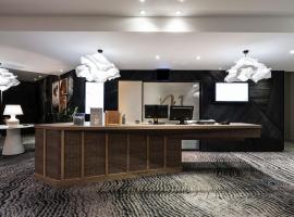 Meylan में, होटल Mercure Grenoble Meylan
