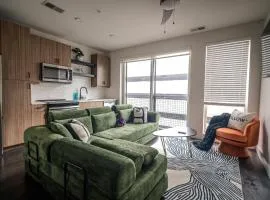 The Green Haus Luxury 1BR in West Midtown