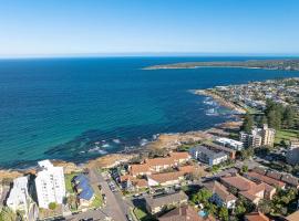 South Cronulla Ocean View Beach House Sleeps 8, hotel i Cronulla