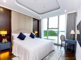 Centara Hotel & Residences Van Don, hotel v destinaci Hà Cái