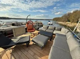 Hausboot TraumZeitBoot Helmut - exklusiver Festlieger in perfekter Lage am Scharmützelsee Bad Saarow