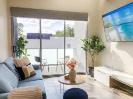 Bright Turner Apartment with Parking and WiFi - Hosted by Canstay