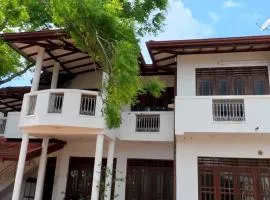 Iris Grand Hotel