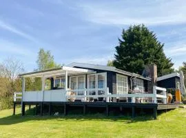 Gorgeous Home In Hundested With Wifi
