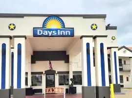 Days Inn by Wyndham Orange