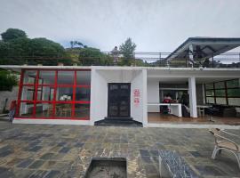 THE TERRACES by 12th Avenue – hotel w mieście Murree